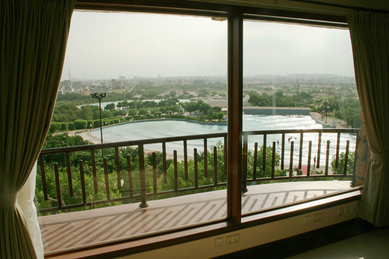 Deluxe Chalet Hotels In Karachi