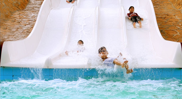 water-park-facilities-hotels-in-karachi